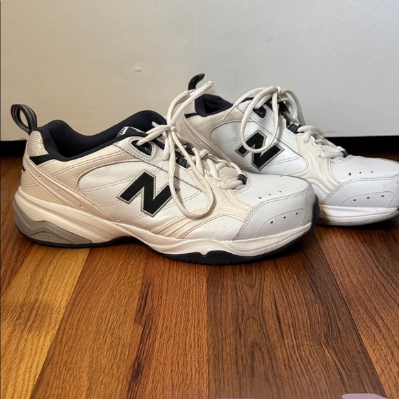 New Balance Other - 💥 Host Pick 💥 New Balance Men’s MX624 Sneakers